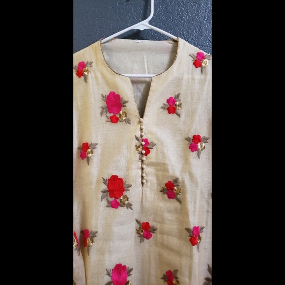 Indian Pakistani suit. Top and dupatta. S/M - Picture 3 of 5